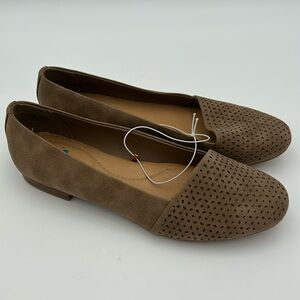 Yuu Women's Francie Moccasin Flats 7.5 Tan Slip on Perforated Comfy Casual